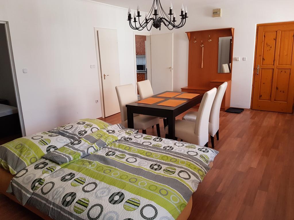 Apartman Kaszas Central Mosonmagyaróvár Eksteriør billede